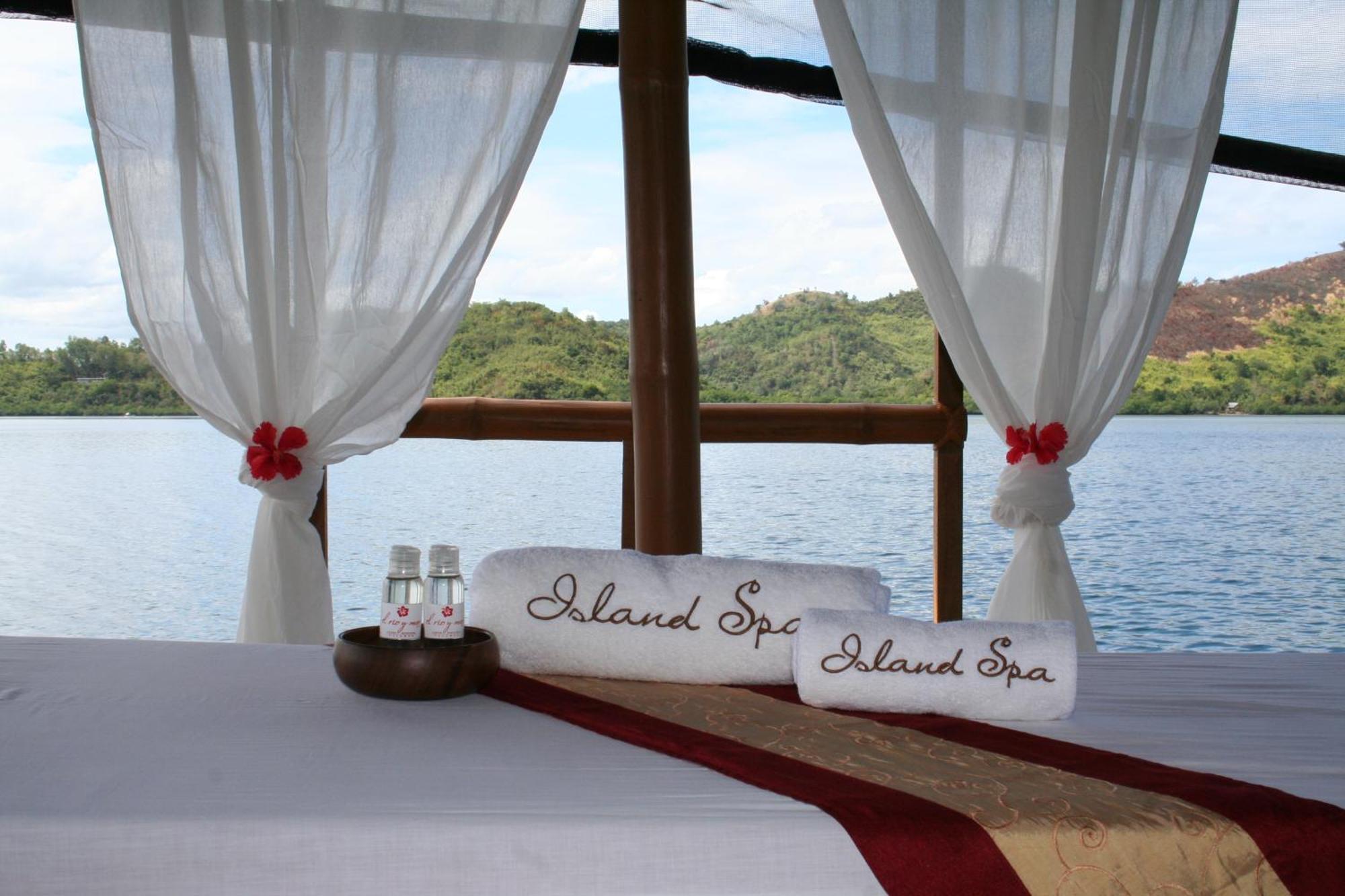 El Rio Y Mar Resort Coron Bagian luar foto