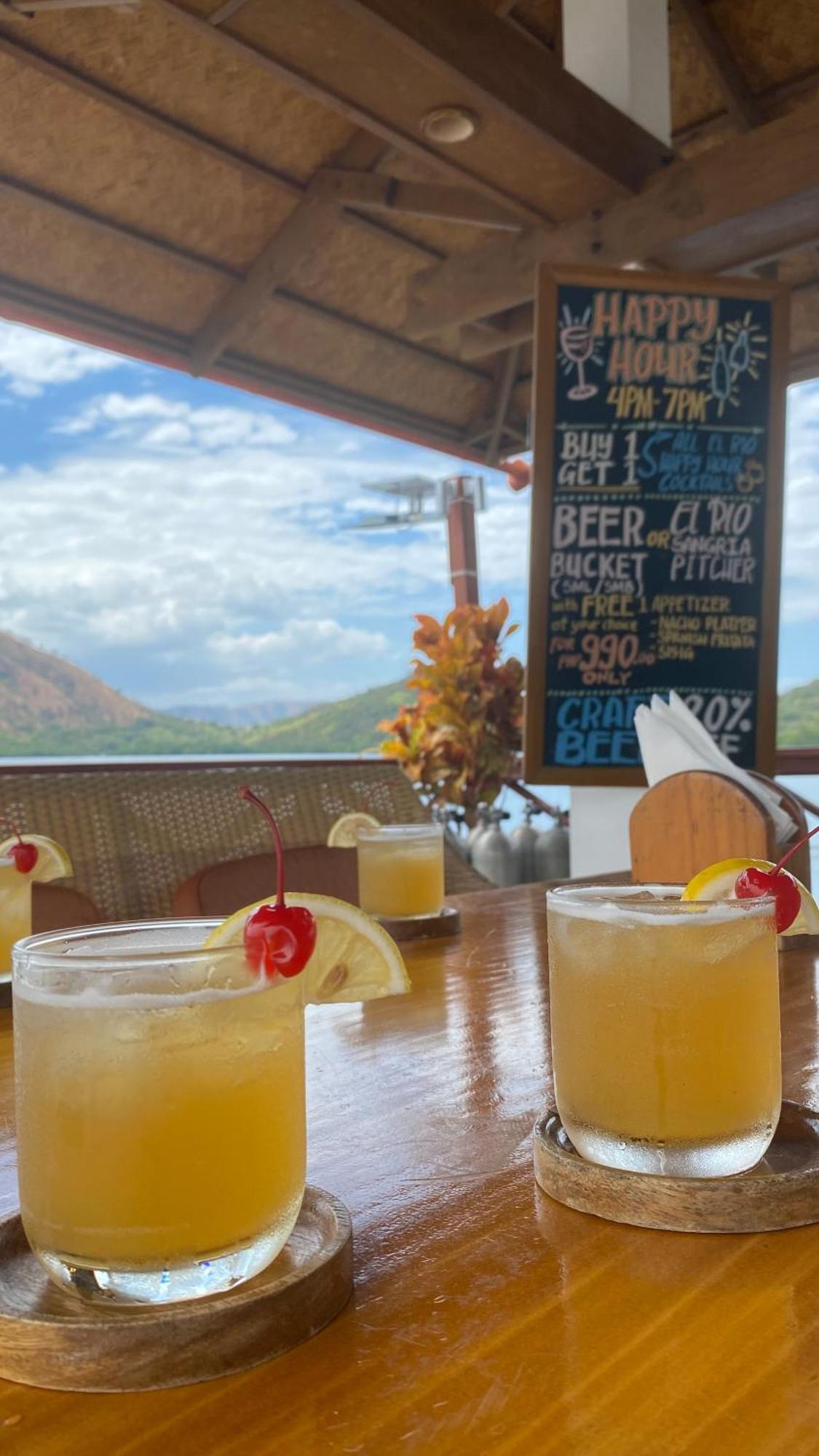 El Rio Y Mar Resort Coron Bagian luar foto