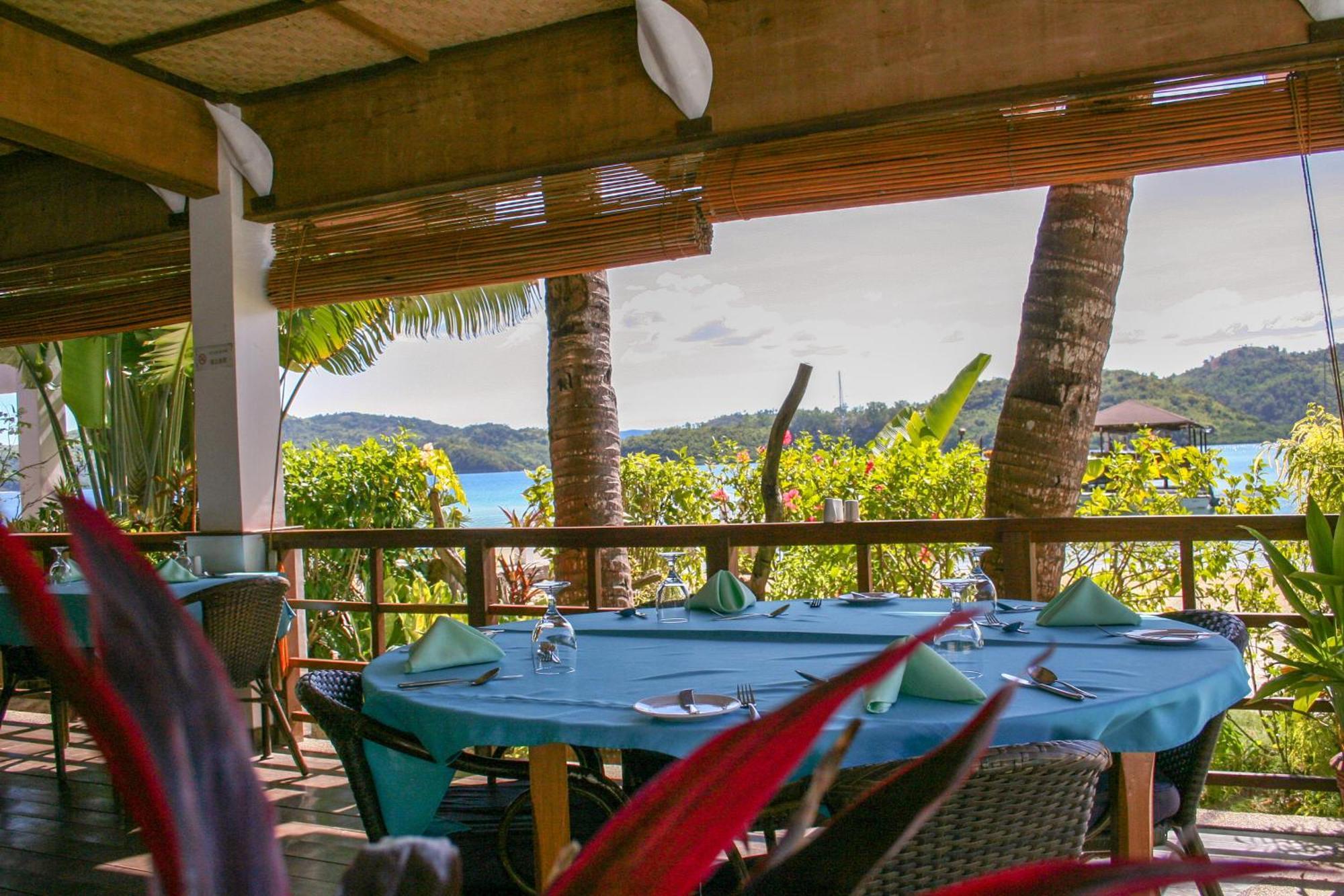 El Rio Y Mar Resort Coron Bagian luar foto