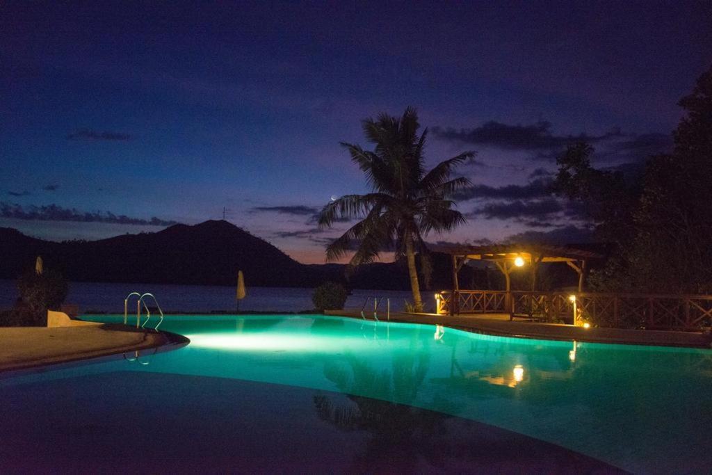 El Rio Y Mar Resort Coron Bagian luar foto
