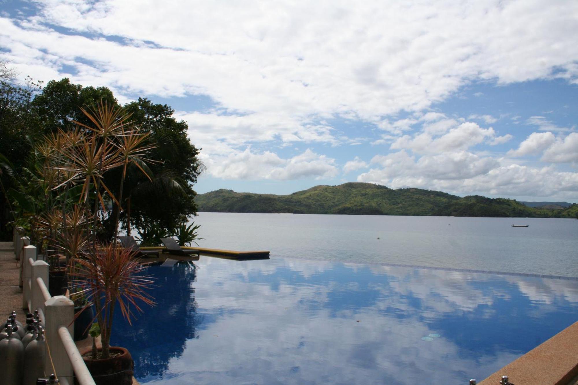 El Rio Y Mar Resort Coron Bagian luar foto